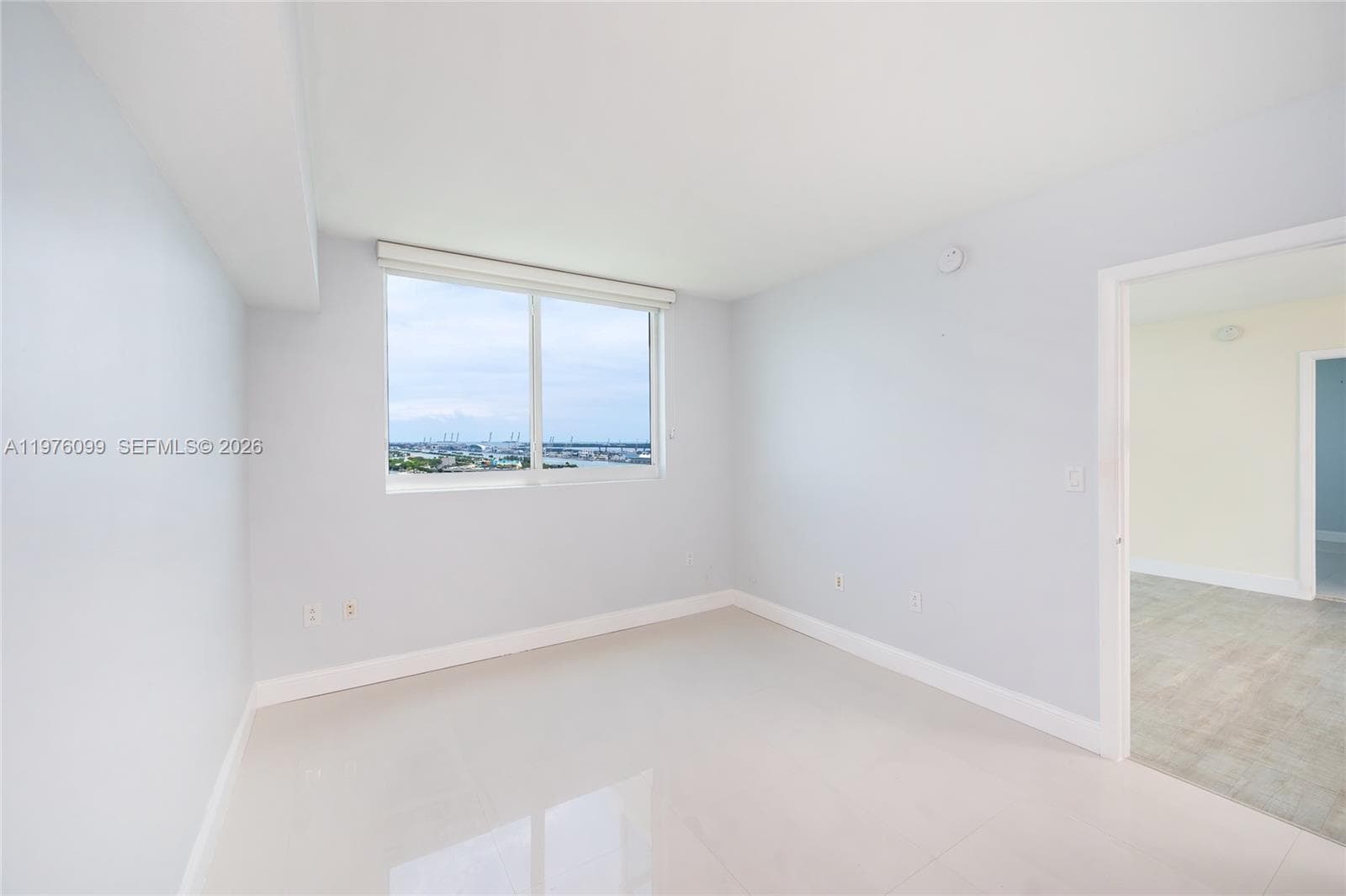 1800 N Bayshore Dr 2503 photo 23