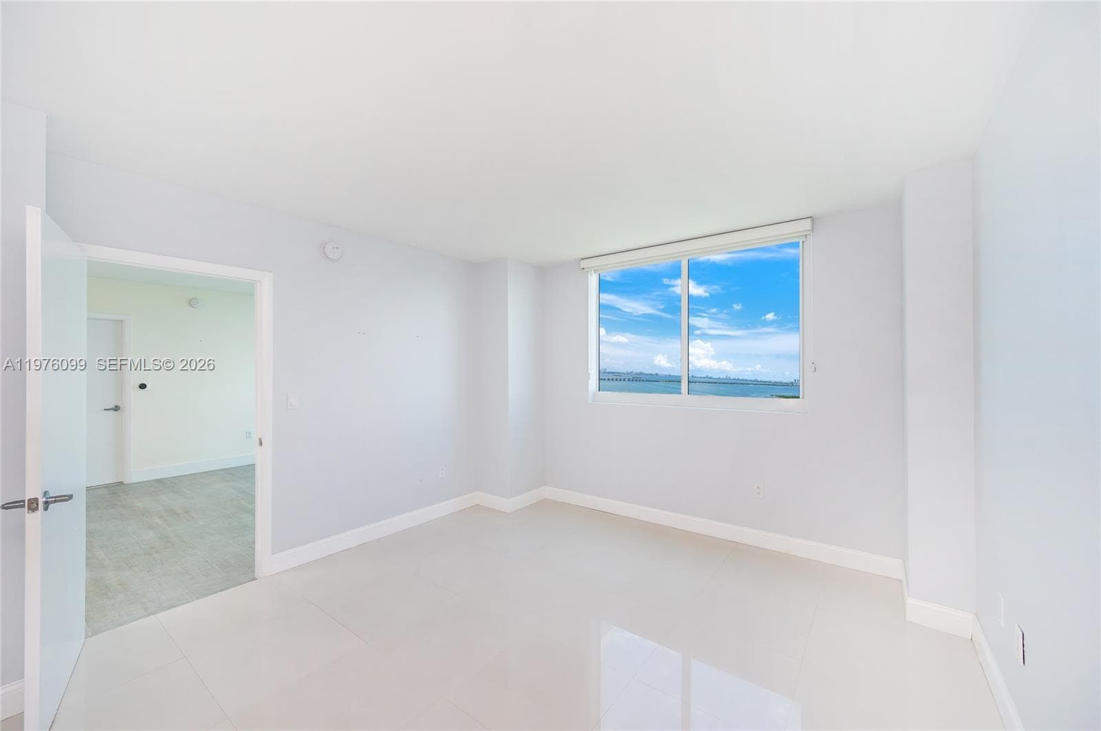 1800 N Bayshore Dr 2503 photo 11