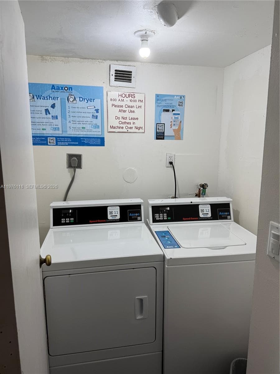 18011 Biscayne Blvd 805 photo 6