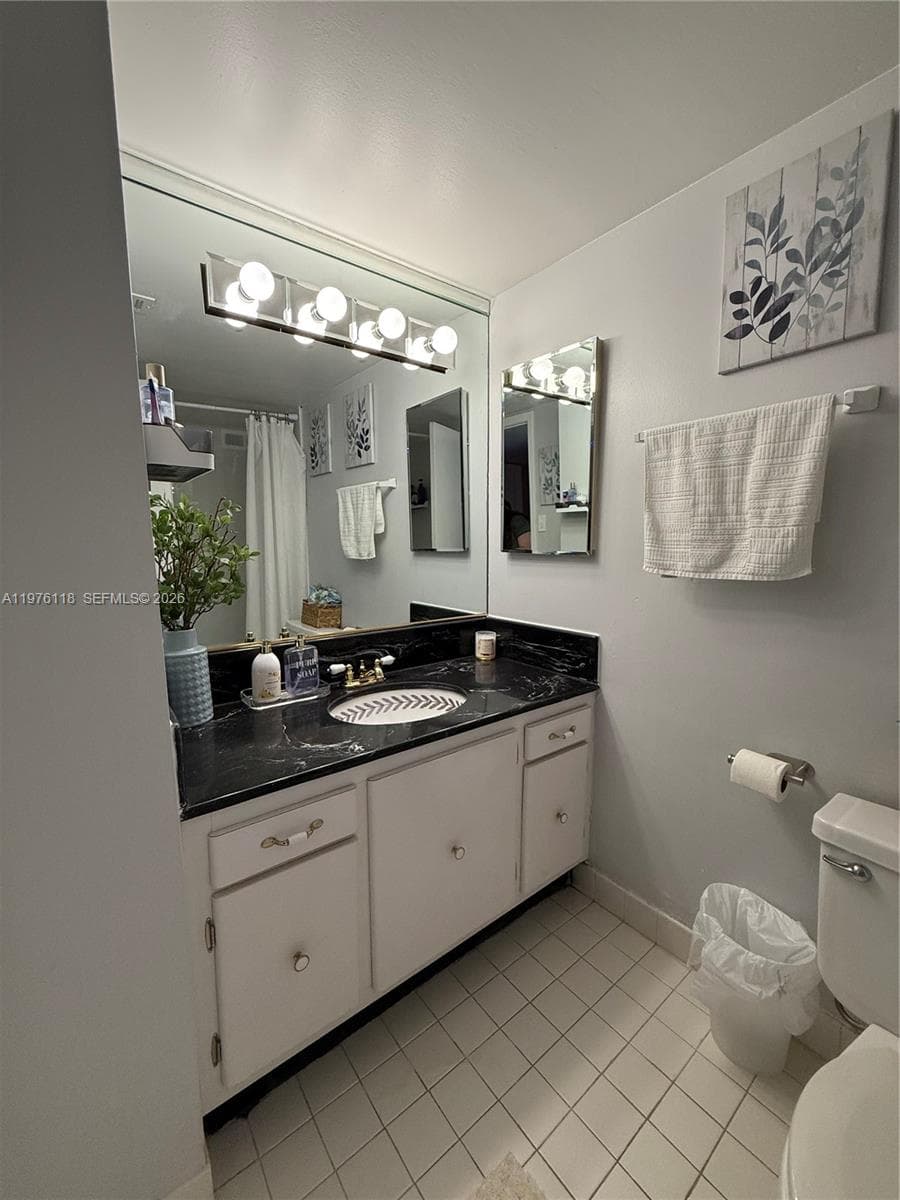 18011 Biscayne Blvd 805 photo 12