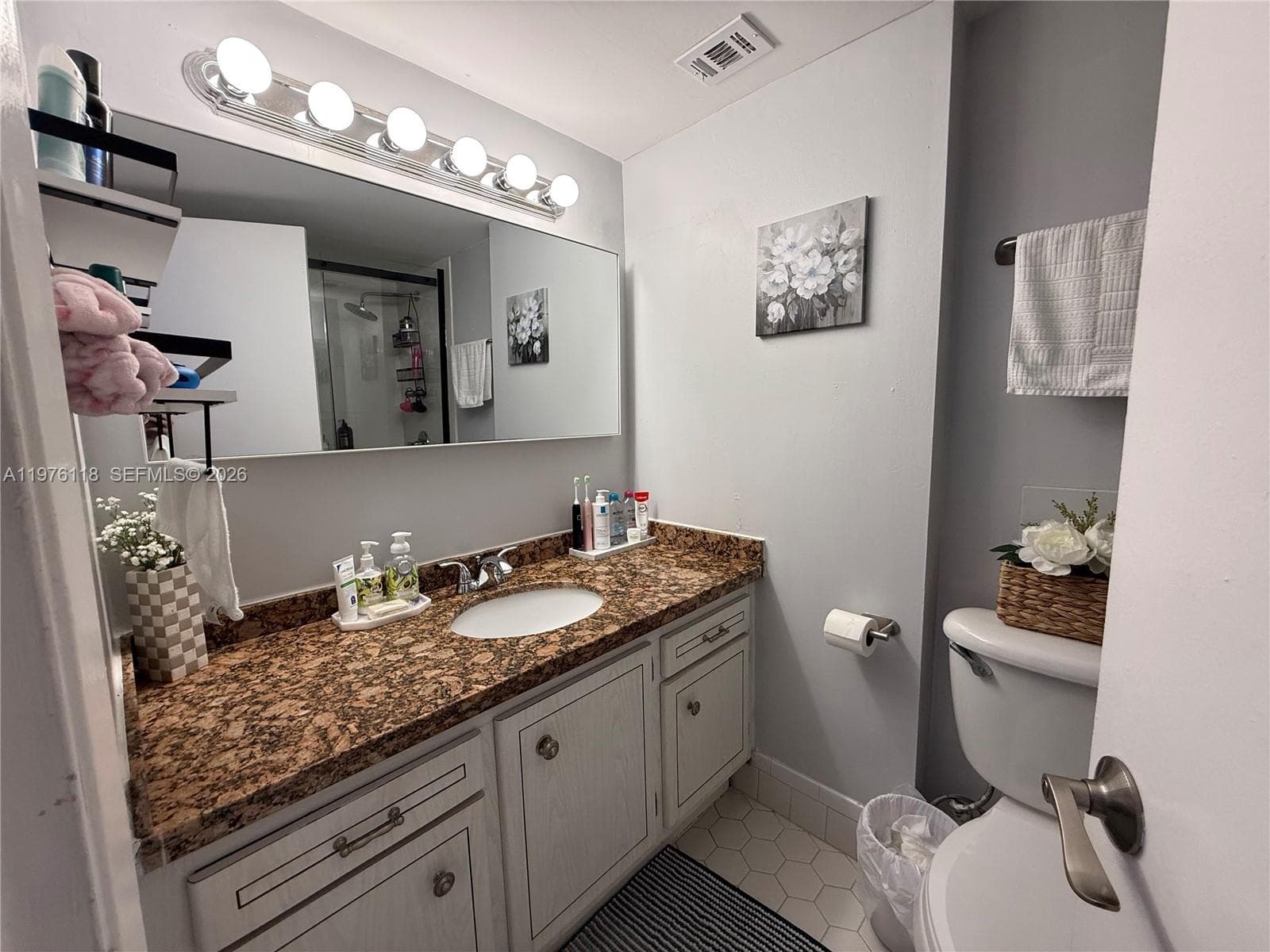 18011 Biscayne Blvd 805 photo 8