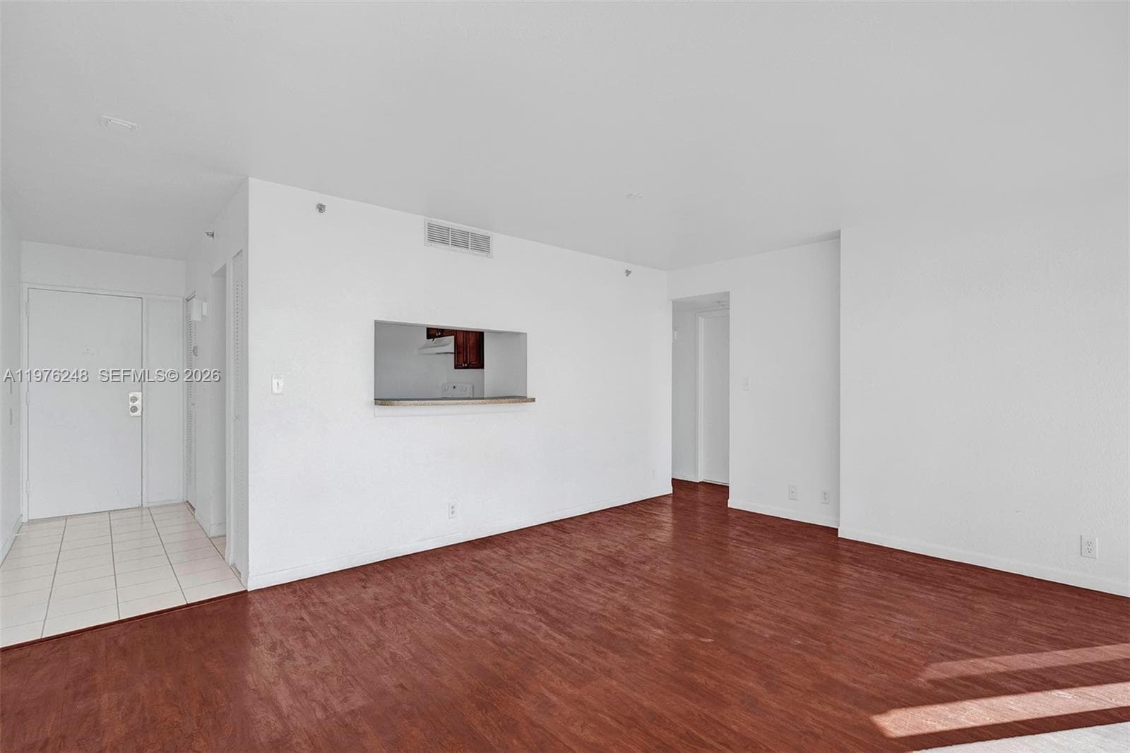 7601 E Treasure Dr 2205 photo 6