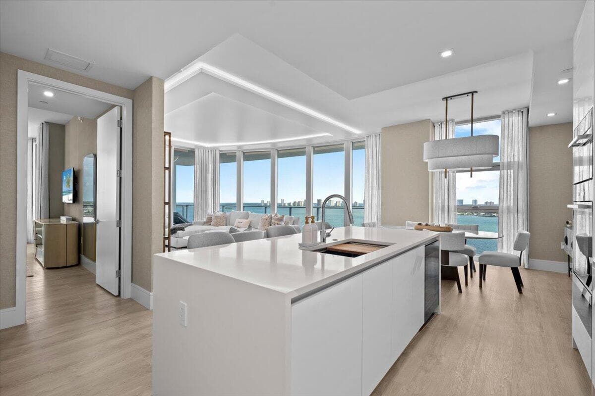 220 Lake Shore Drive 1401 photo 6