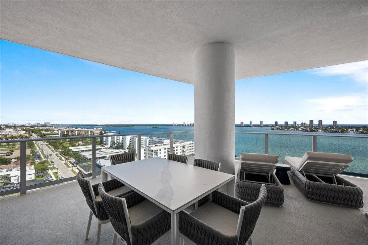 220 Lake Shore Drive 1401 photo 13