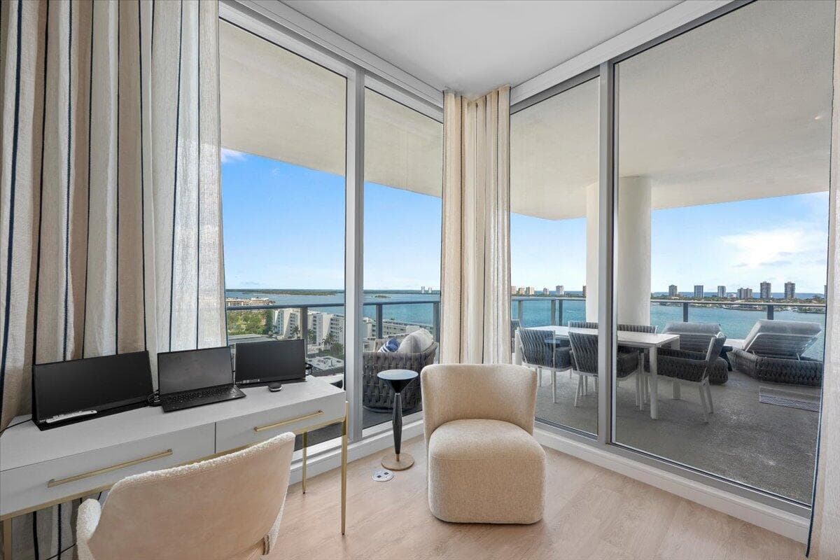 220 Lake Shore Drive 1401 photo 22
