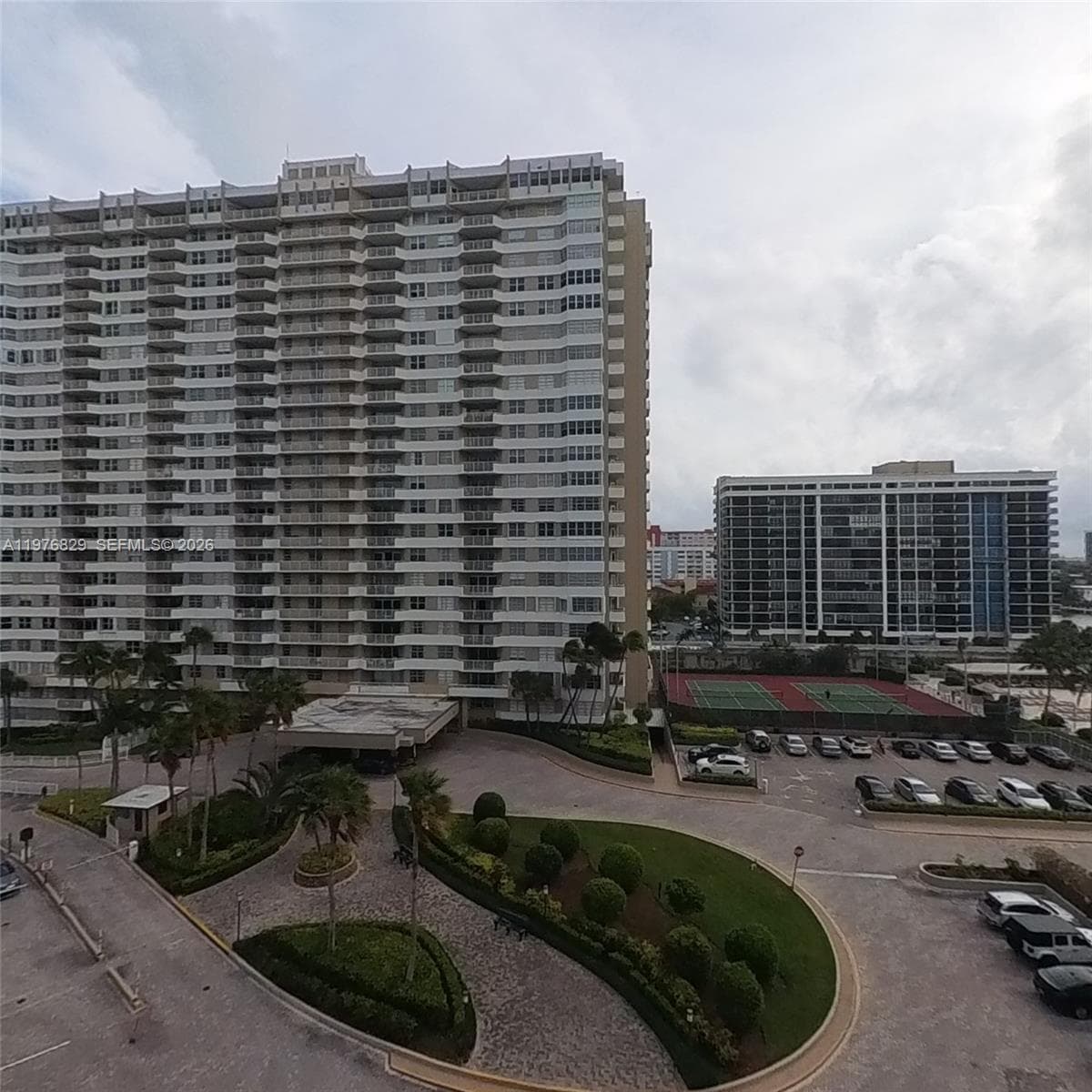 1965 S Ocean Dr 7E photo 1