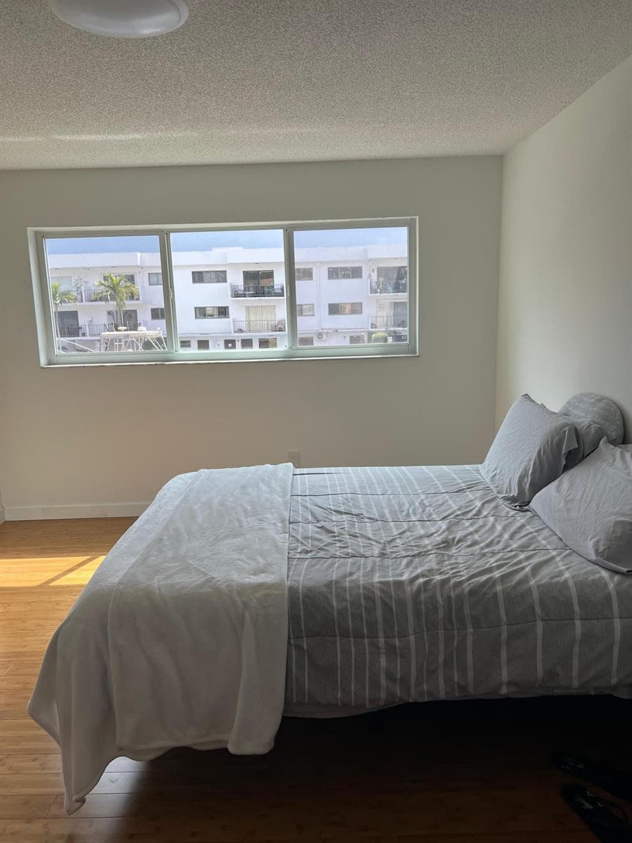 3522 NE 171st Street 202 photo 15