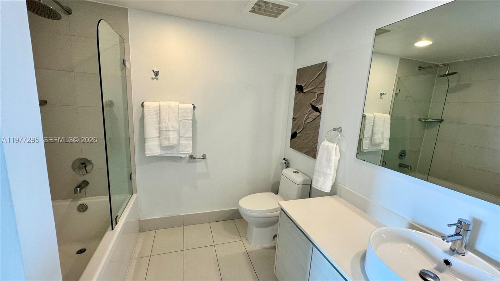 2600 E Hallandale Beach Blvd T3205 photo 4