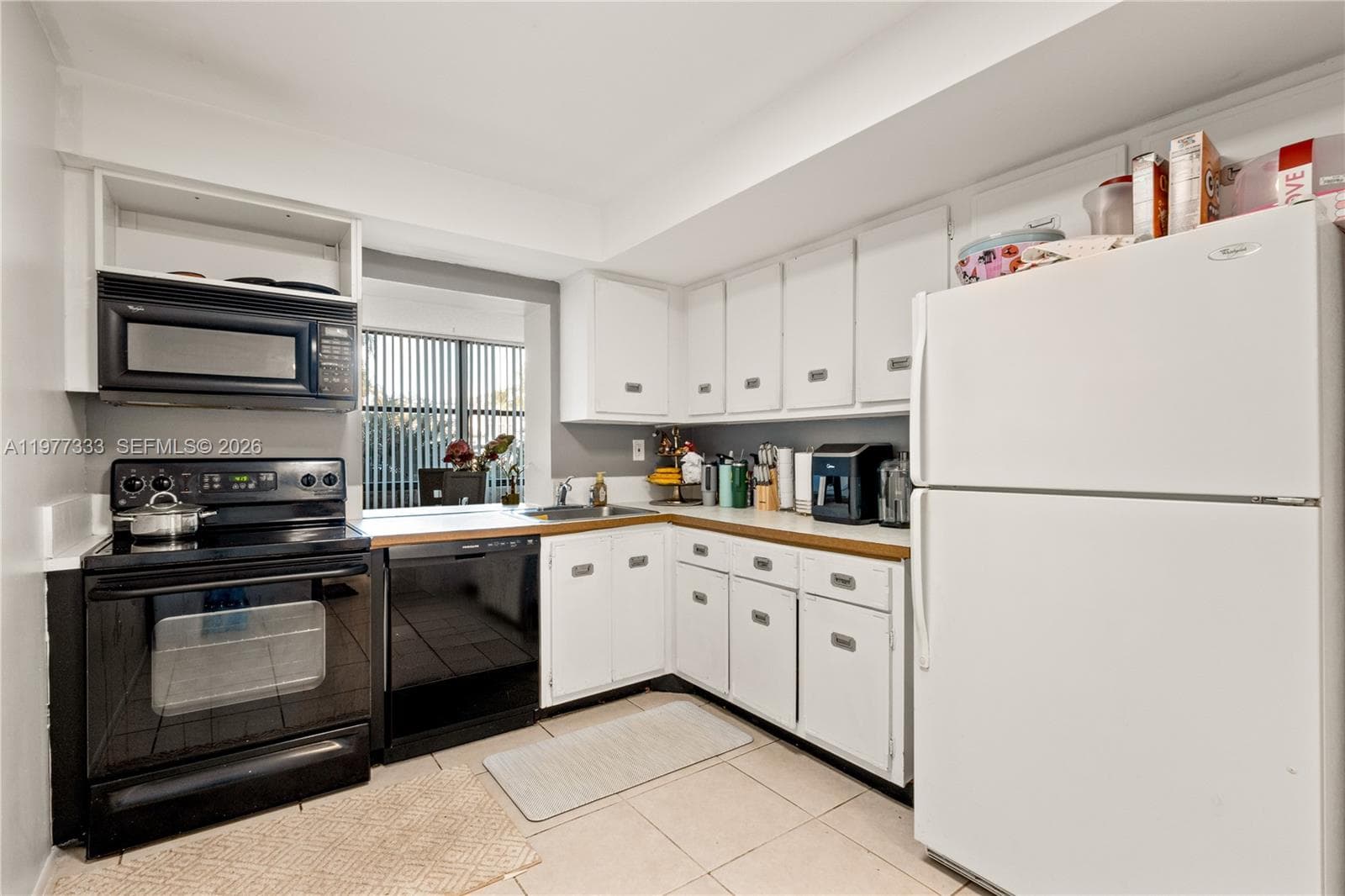 1000 Parkview Dr 222 photo 13