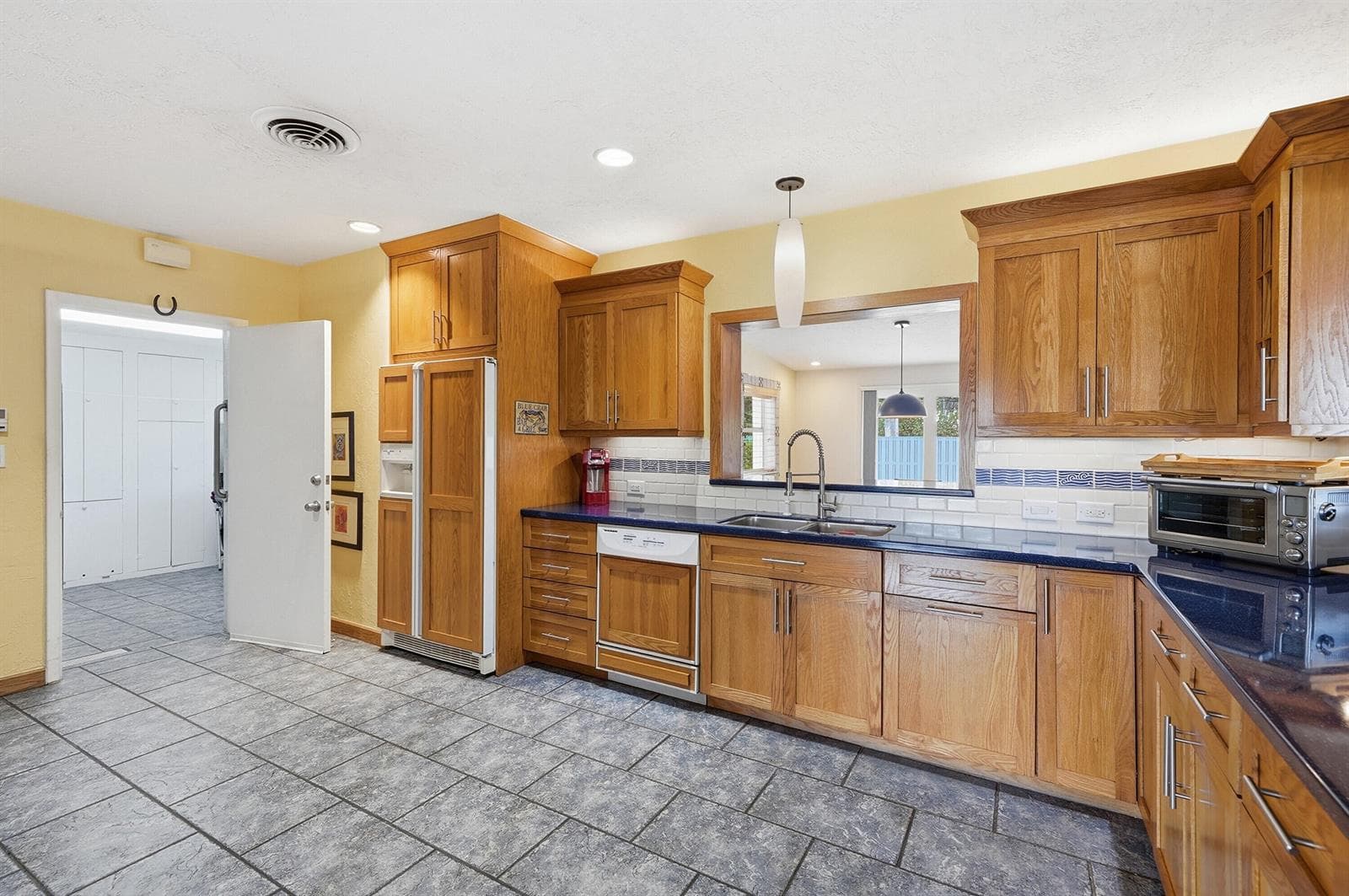 707 N Northlake Drive photo 9