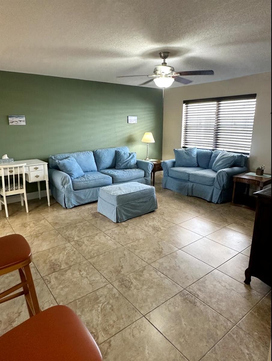 801 Hummingbird Way 201 photo 2
