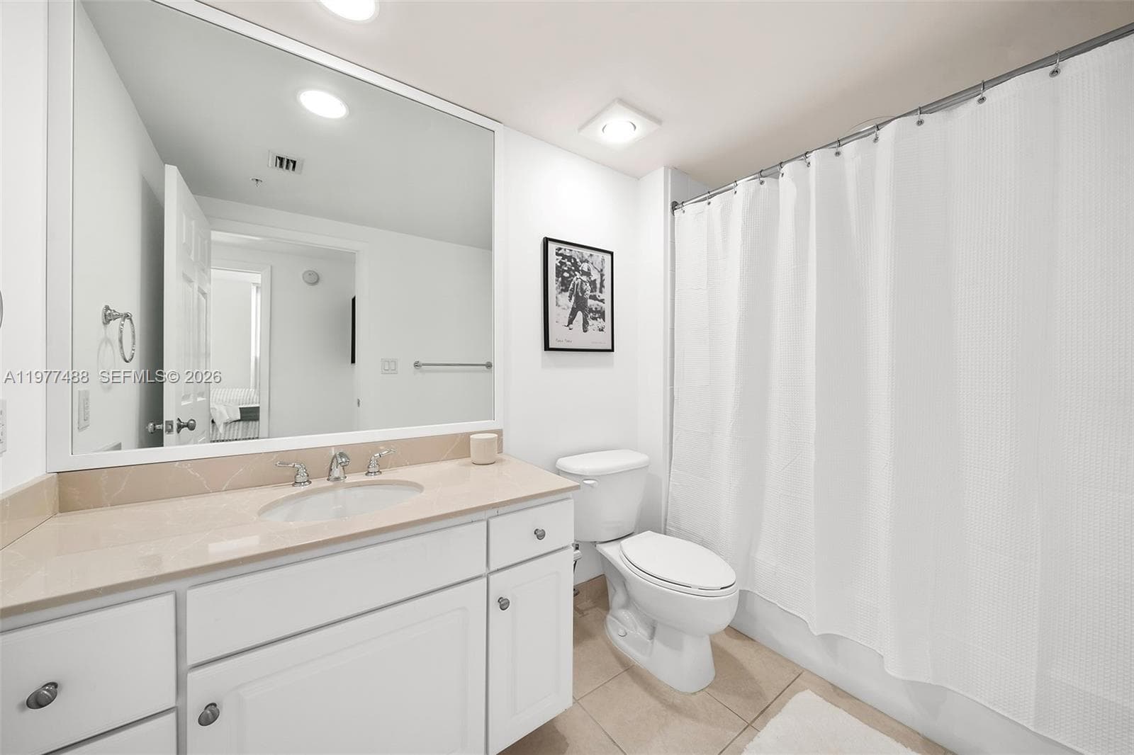 2000 N Bayshore Dr 1502 photo 13