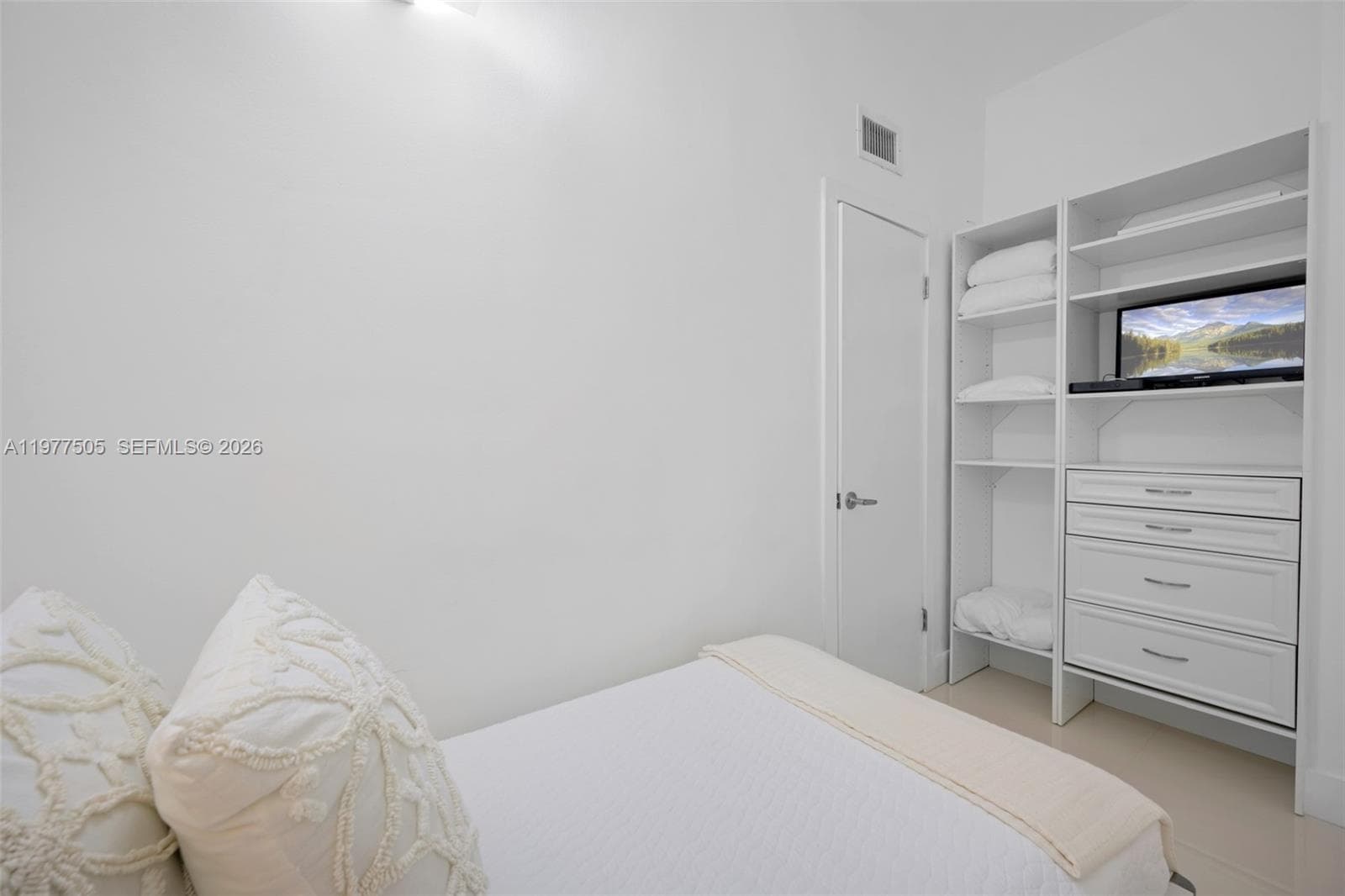 19370 Collins Ave PH-14 photo 12