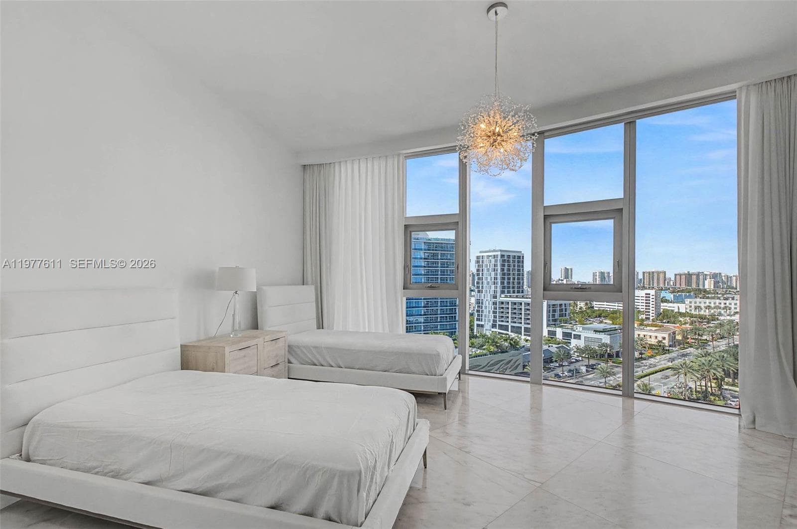 17475 Collins Ave 904 photo 24
