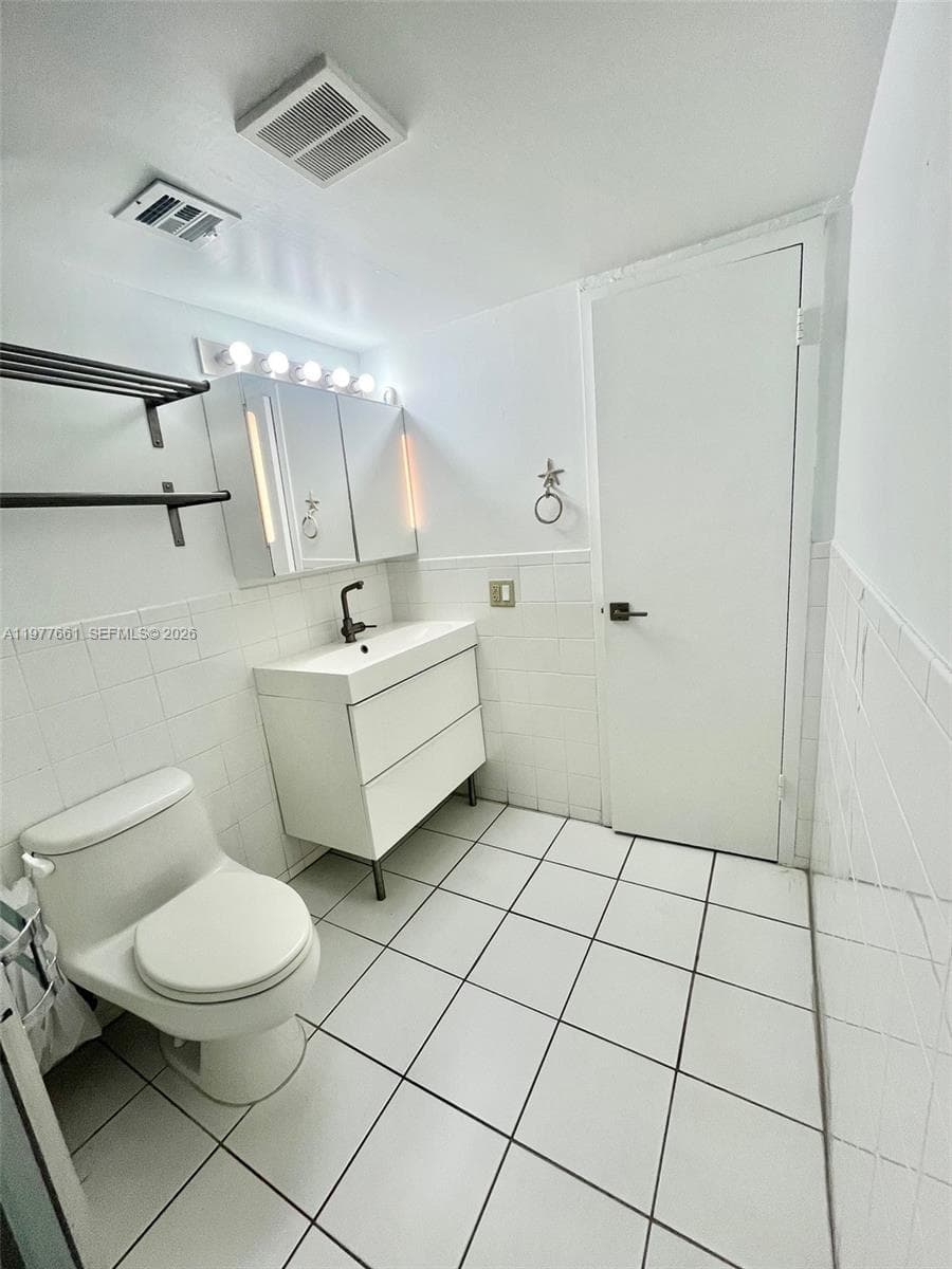 1800 NW 24th Ave 219 photo 12