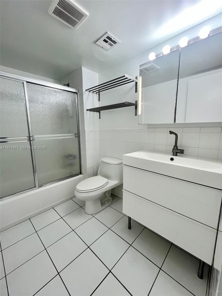1800 NW 24th Ave 219 photo 11