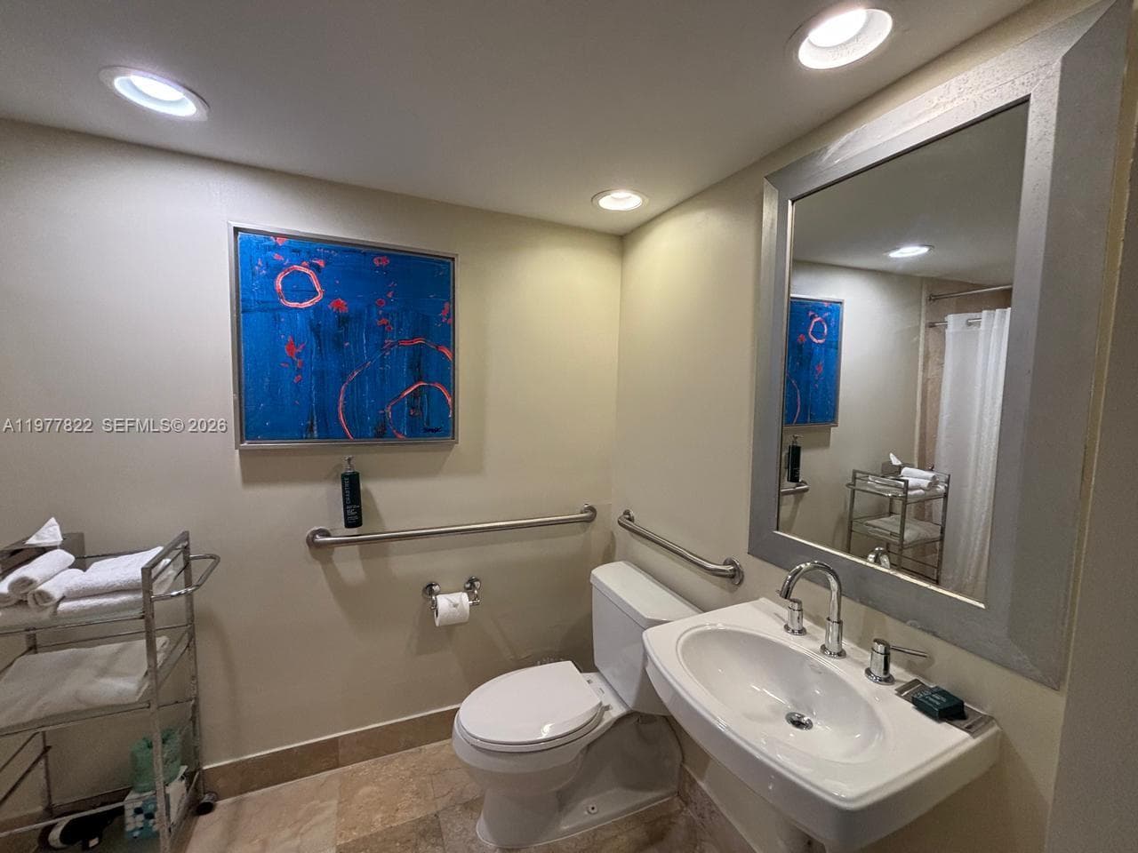2670 E Sunrise Blvd 302 photo 17