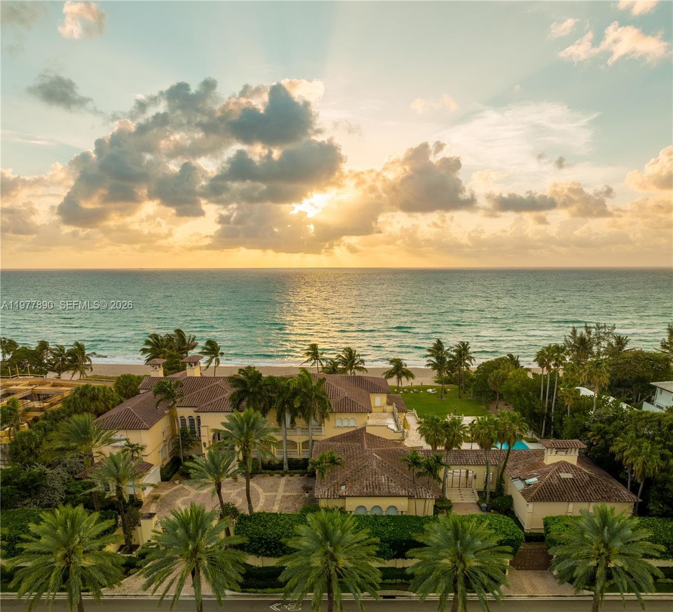 355 Ocean Blvd photo 1