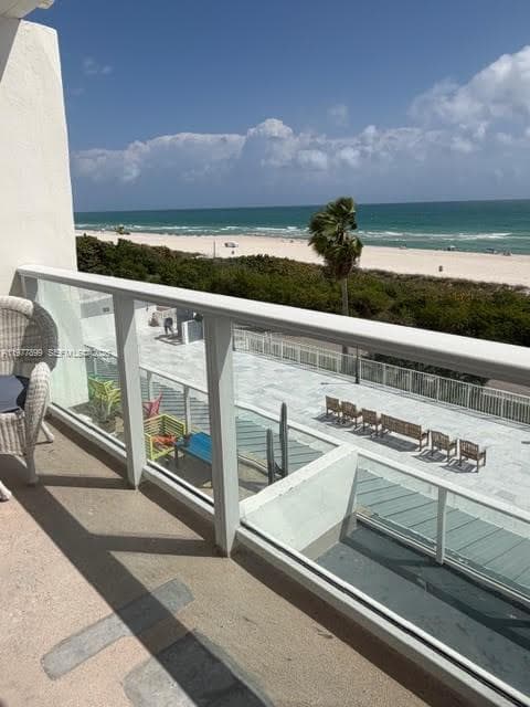 5601 Collins Ave 505 photo 4