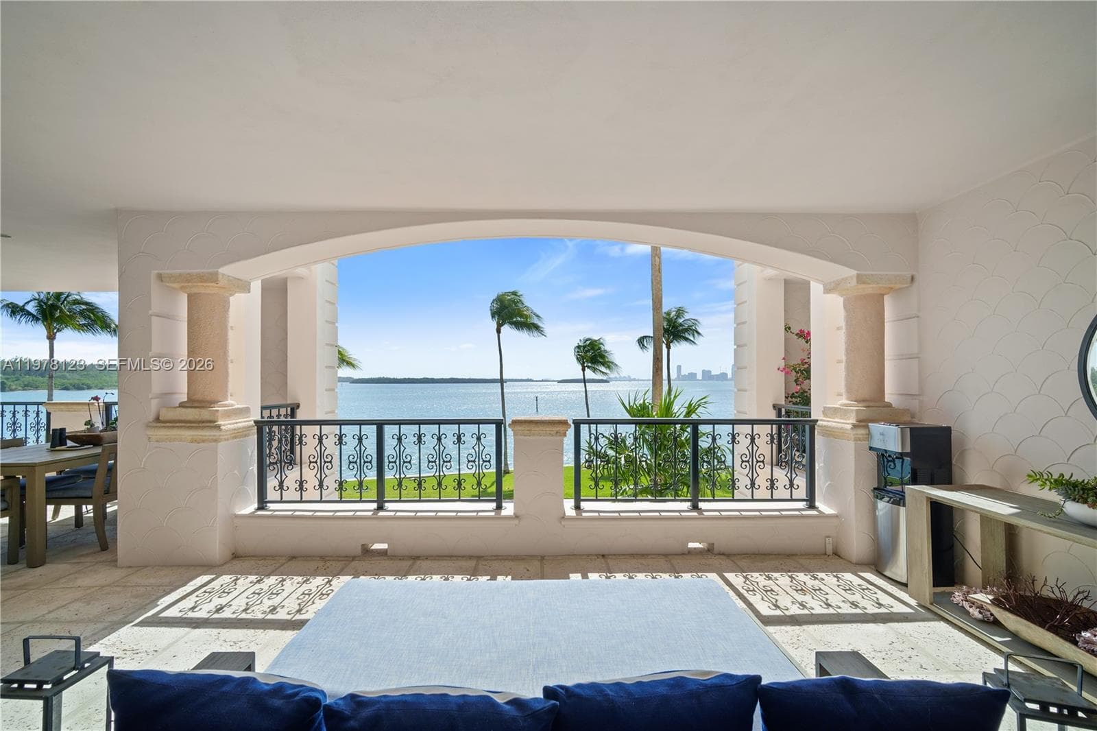 5222 Fisher Island Dr 5222 photo 3