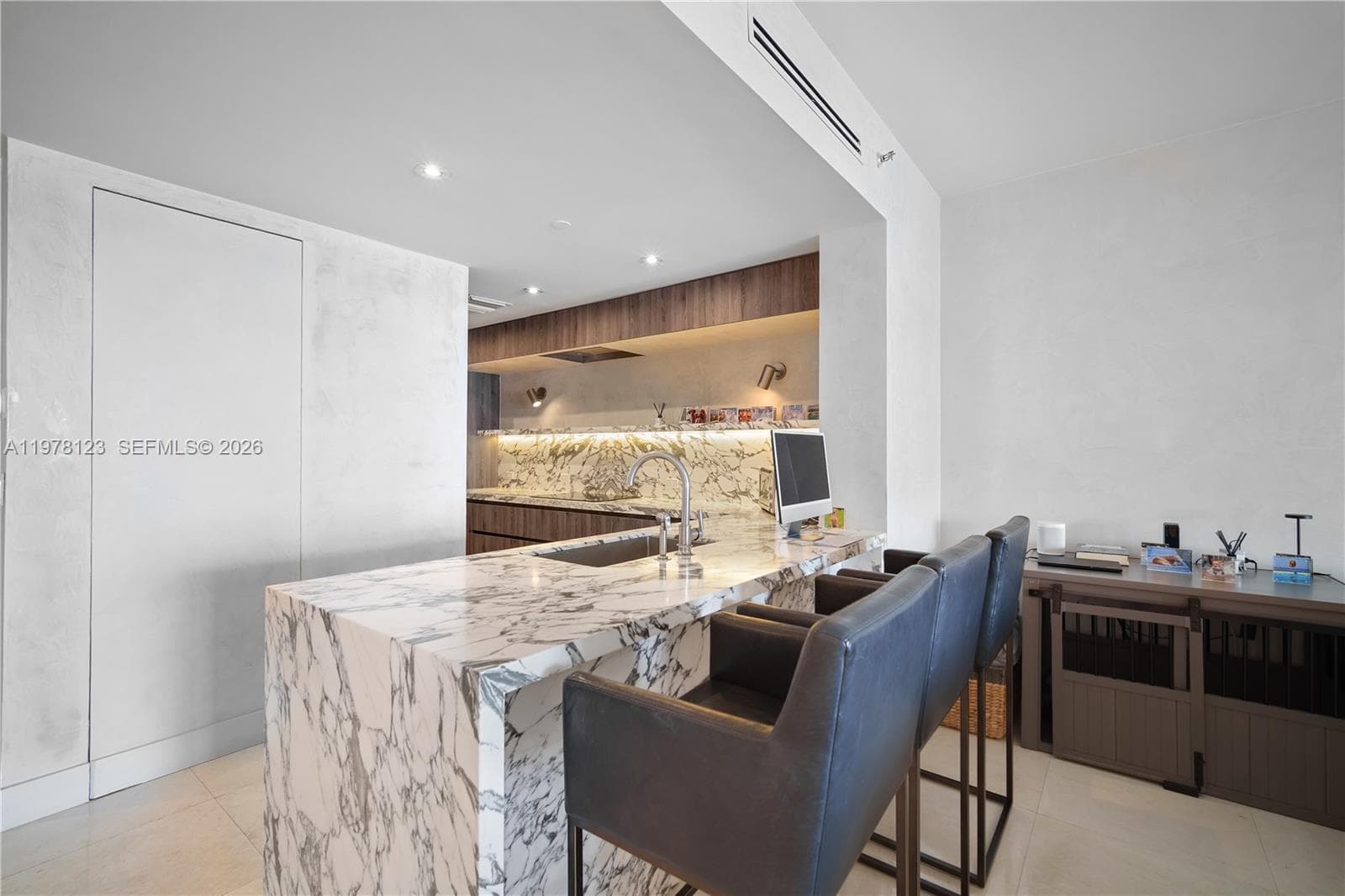 5222 Fisher Island Dr 5222 photo 11