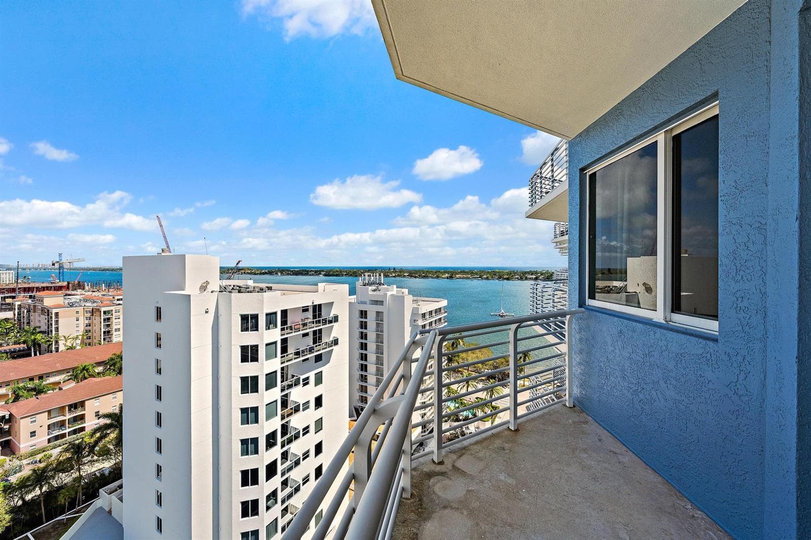 1551 N Flagler Drive Ph L7 photo 16
