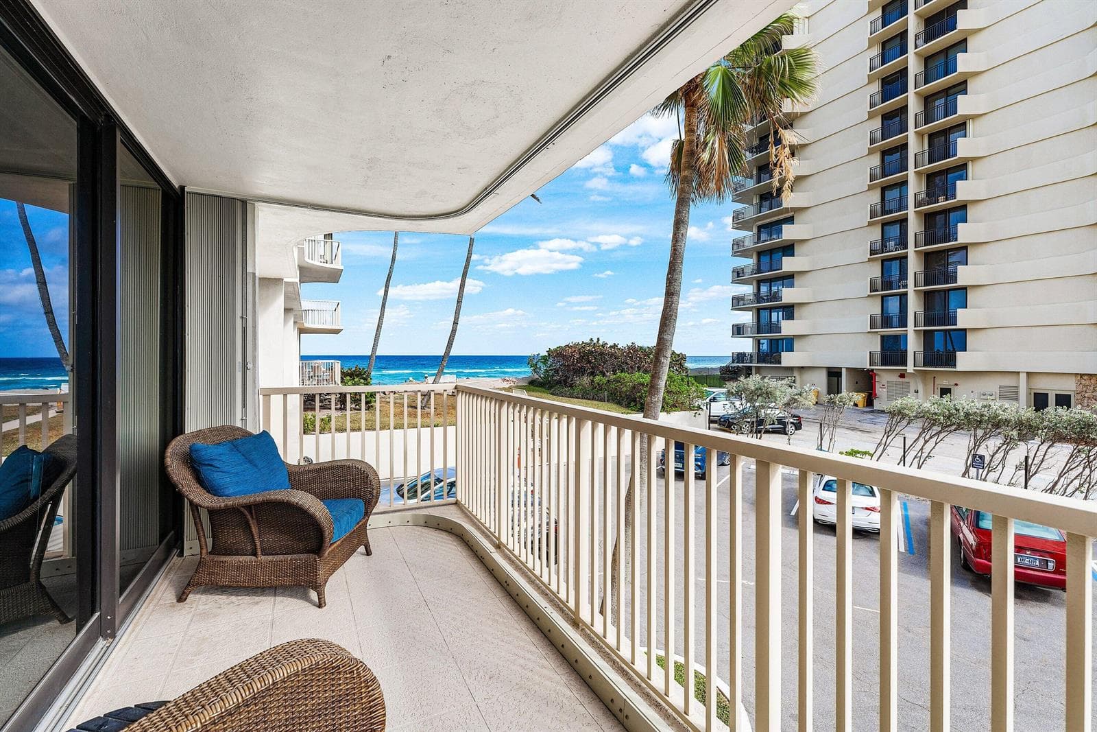 5480 N Ocean Drive A1c photo 25