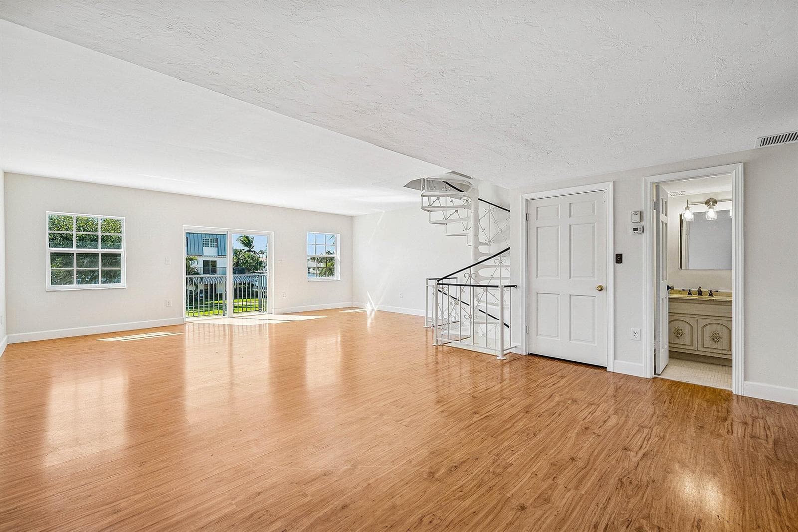 2000 S Ocean Boulevard Y1 photo 8