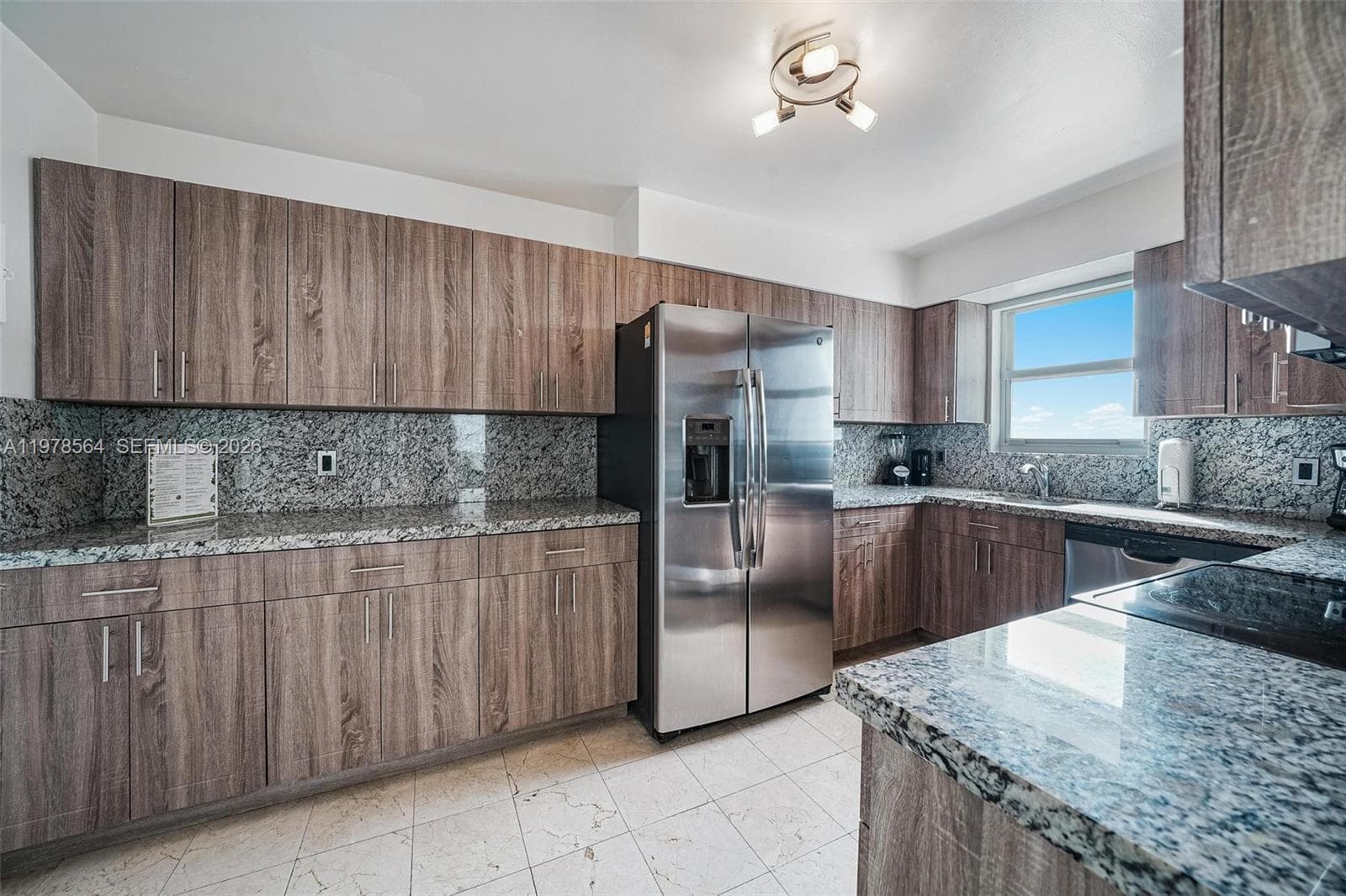 5101 Collins Ave 11B photo 12
