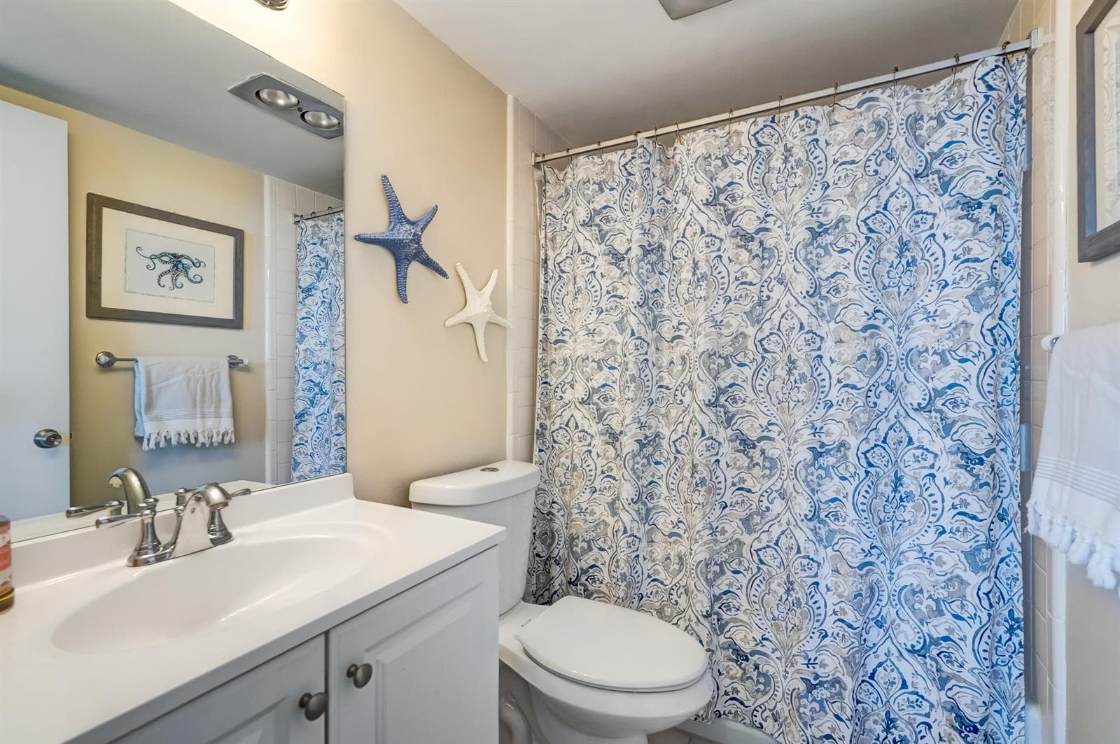 225 Beach Road 503 photo 15