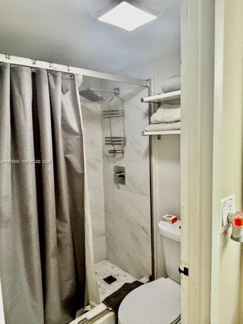 100 Bayview Dr 302 photo 17
