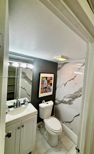 100 Bayview Dr 302 photo 9