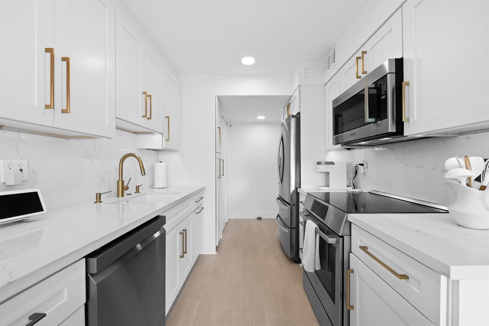 799 Jeffery Street 303 photo 6