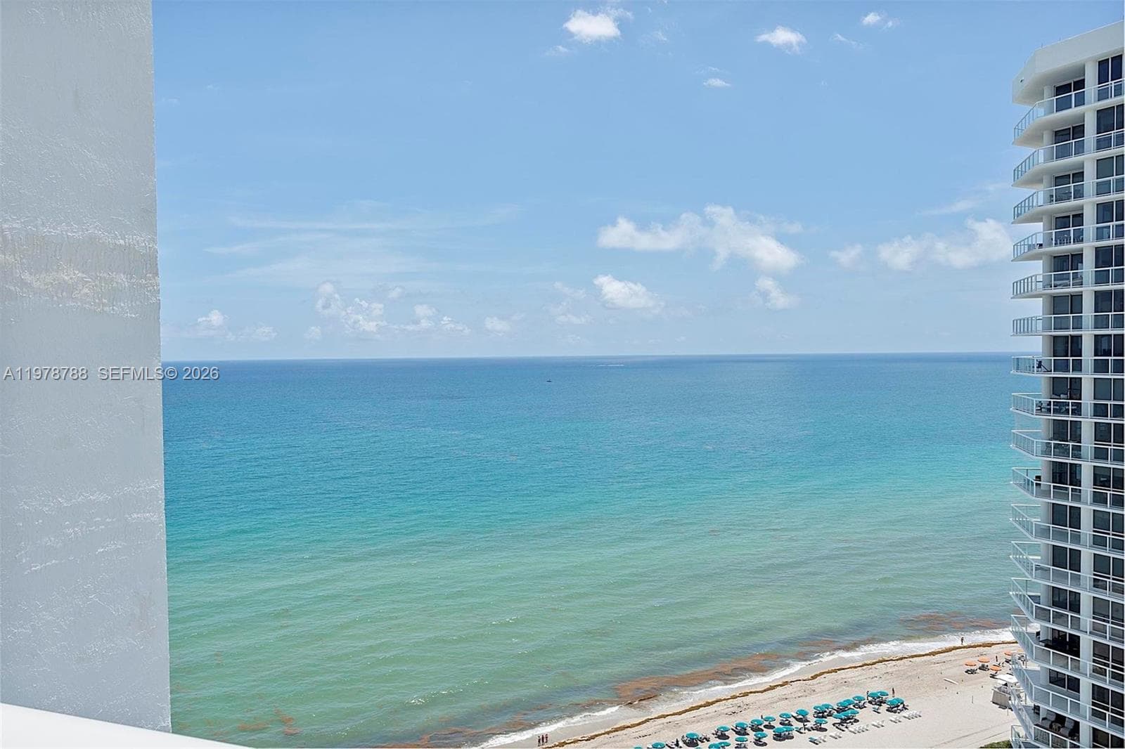 16445 Collins Ave 2328 photo 4