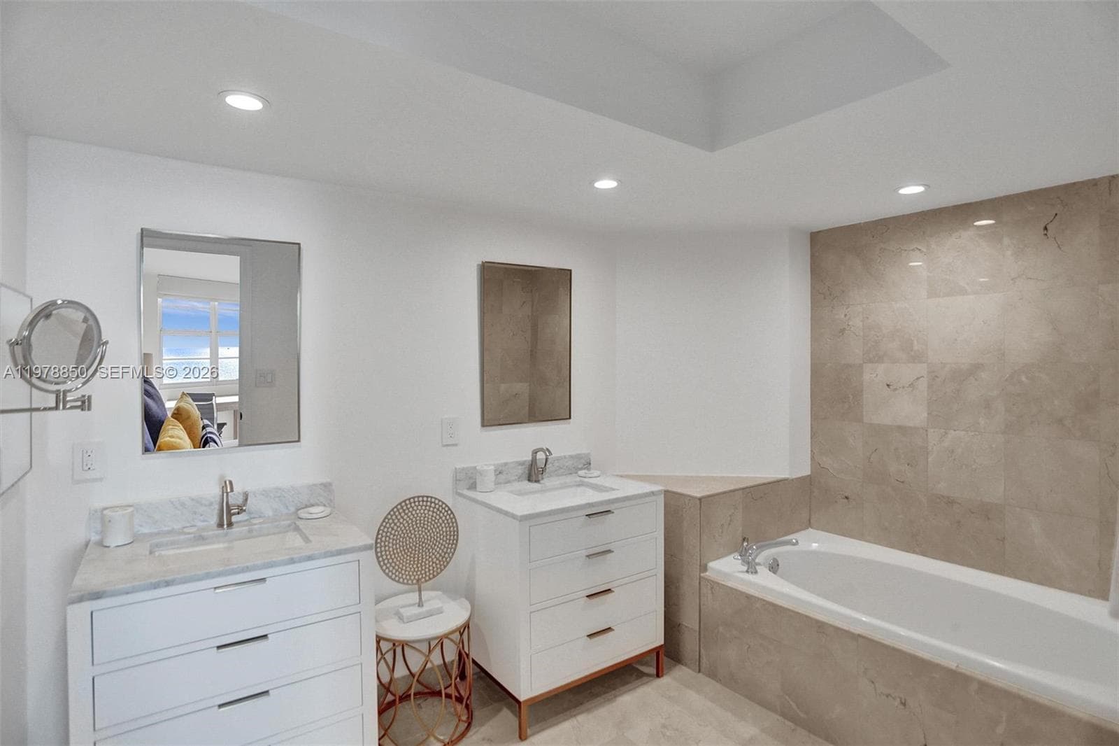 6917 Collins Ave 915 photo 22