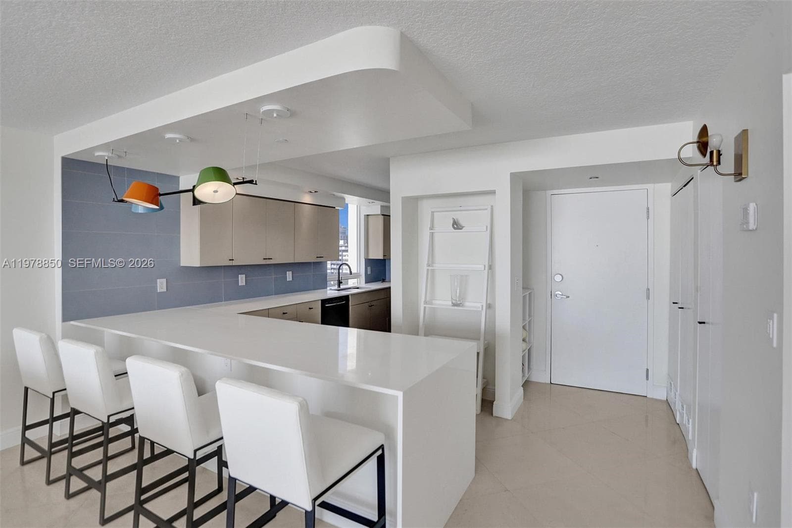 6917 Collins Ave 915 photo 5