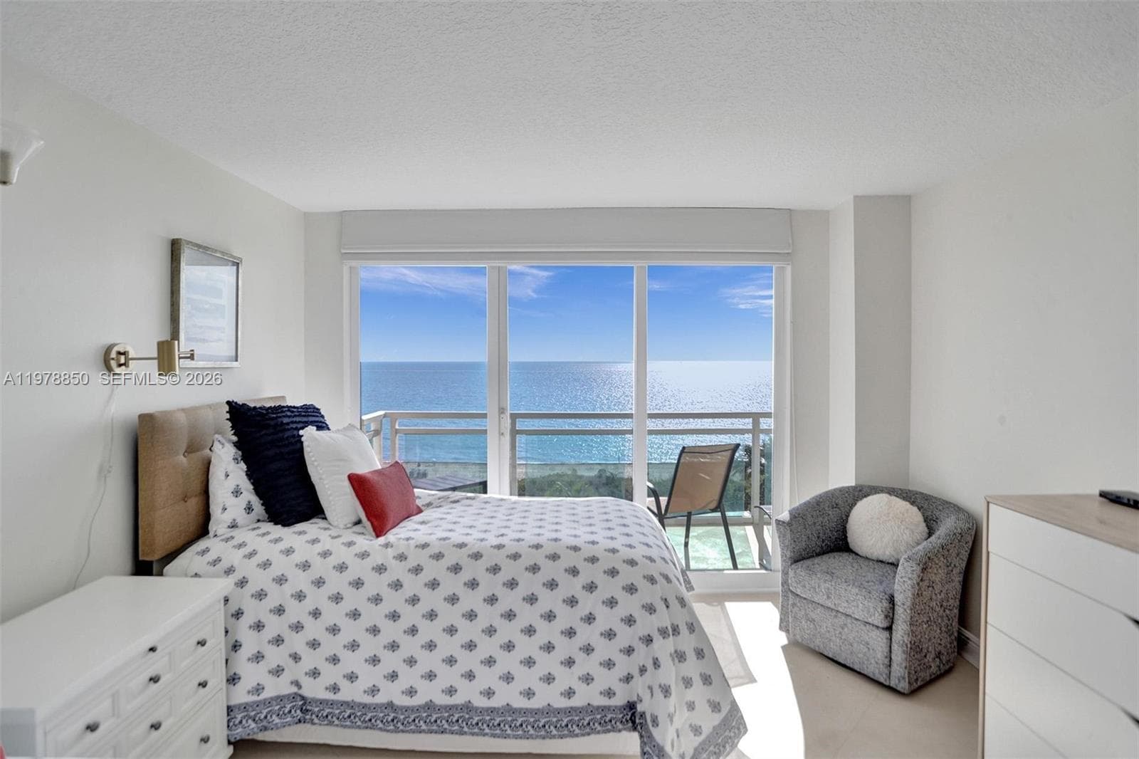 6917 Collins Ave 915 photo 14