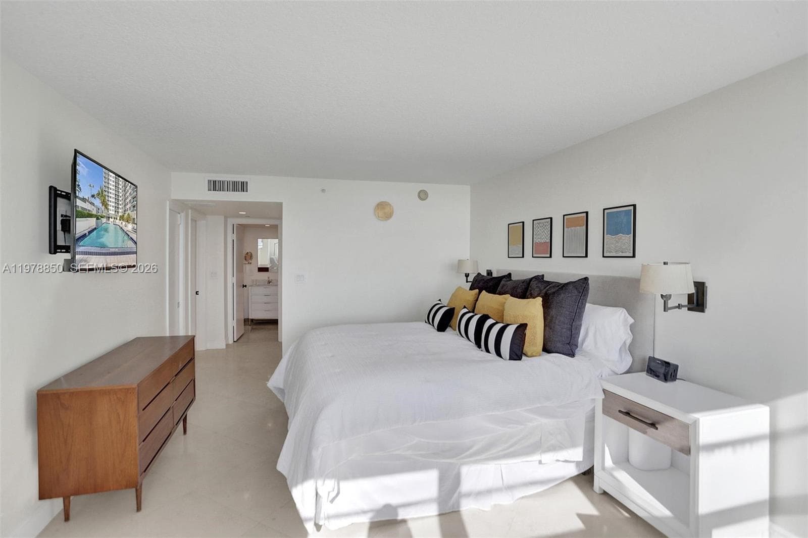 6917 Collins Ave 915 photo 21