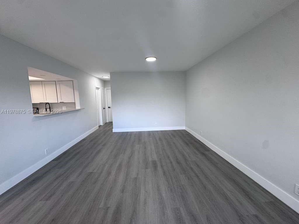 455 Golden Isles Dr 203 photo 20