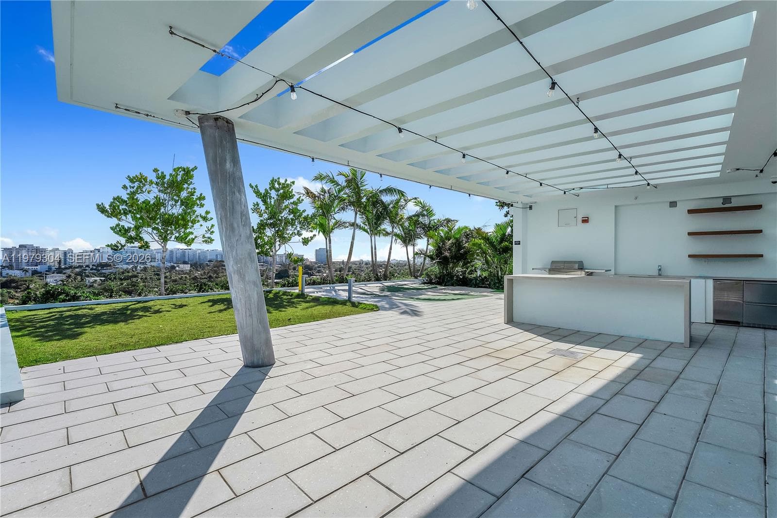 9201 E Bay Harbor Dr 710 photo 21