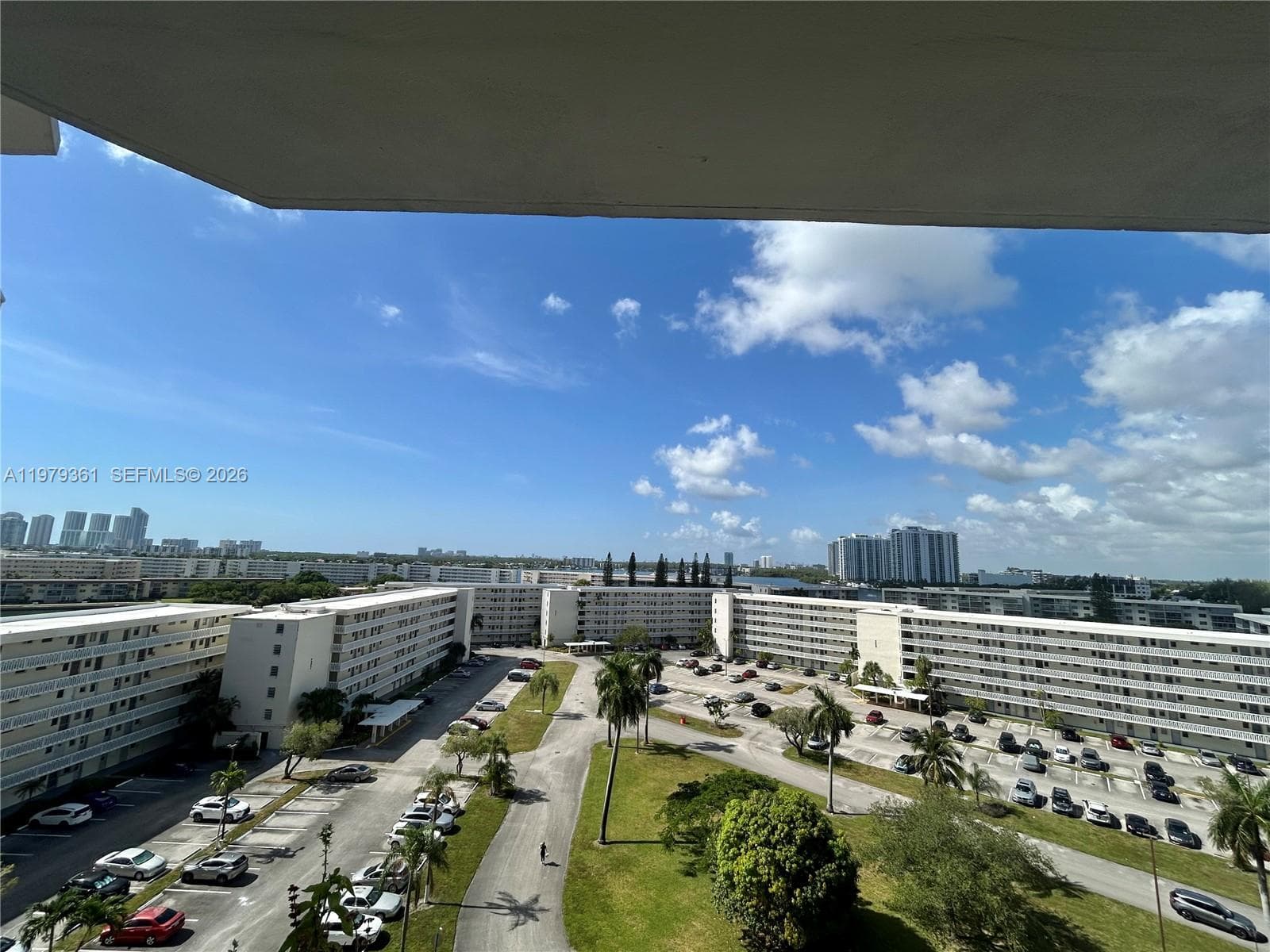 18031 Biscayne Blvd 904 photo 6