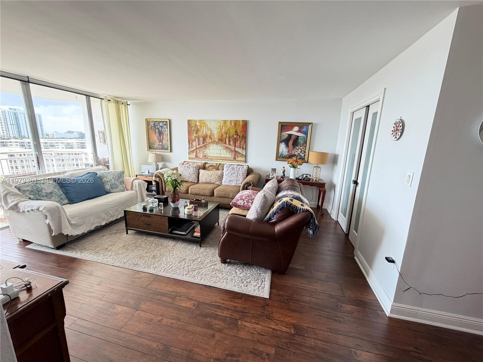 18031 Biscayne Blvd 904 photo 3