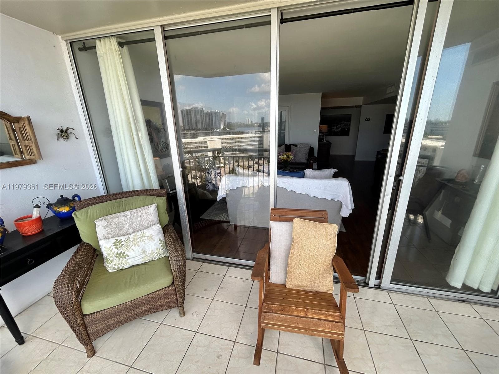 18031 Biscayne Blvd 904 photo 20