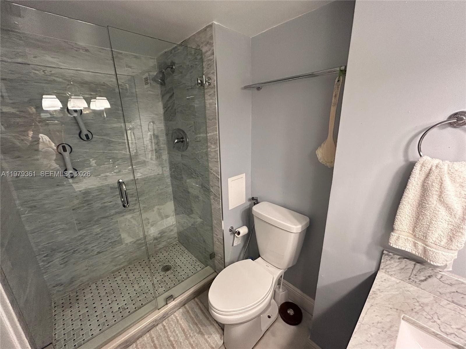 18031 Biscayne Blvd 904 photo 18