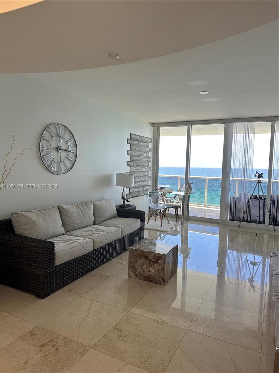 19111 Collins Ave 803 photo 11