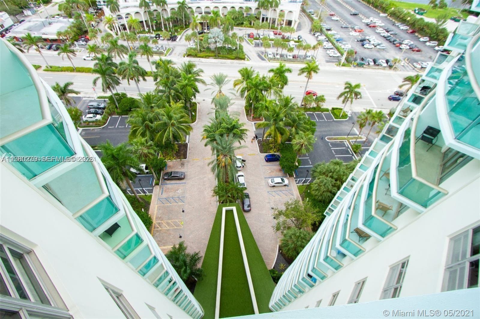 3801 S Ocean Dr (Avail April 1, 2026) PH16S photo 23