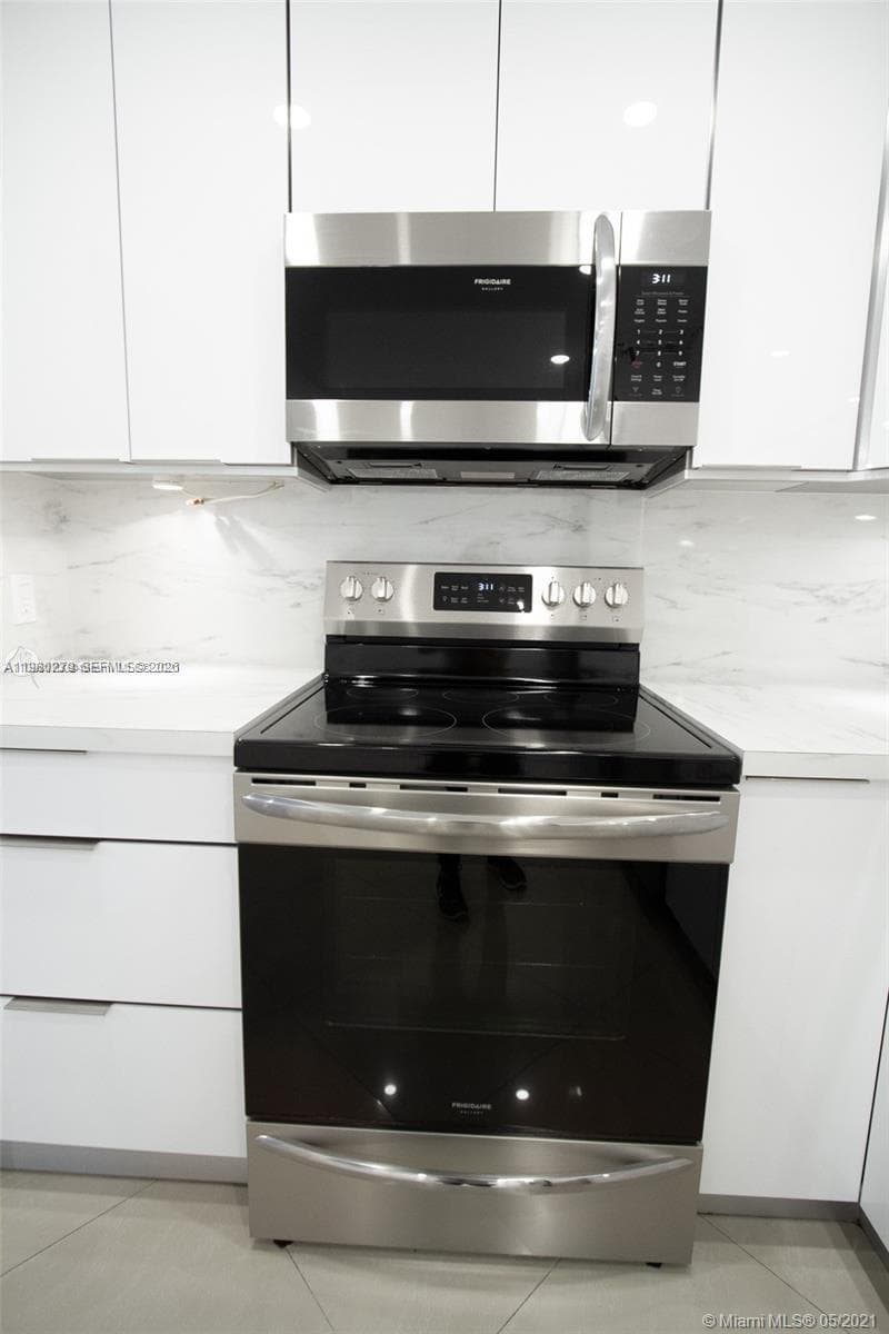 3801 S Ocean Dr (Avail April 1, 2026) PH16S photo 8