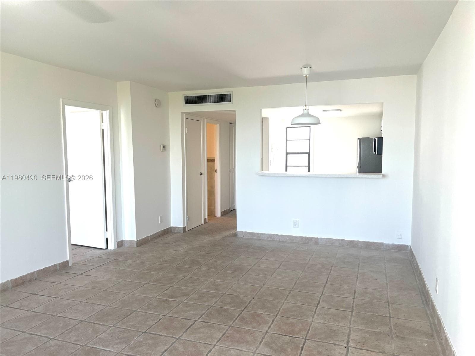 3475 N Country Club Dr 716 photo 7