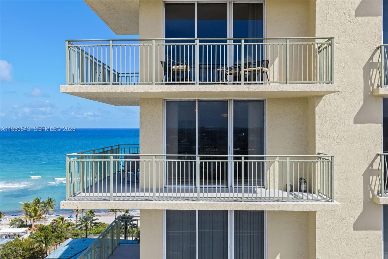 2080 S Ocean Dr 1402 photo 2