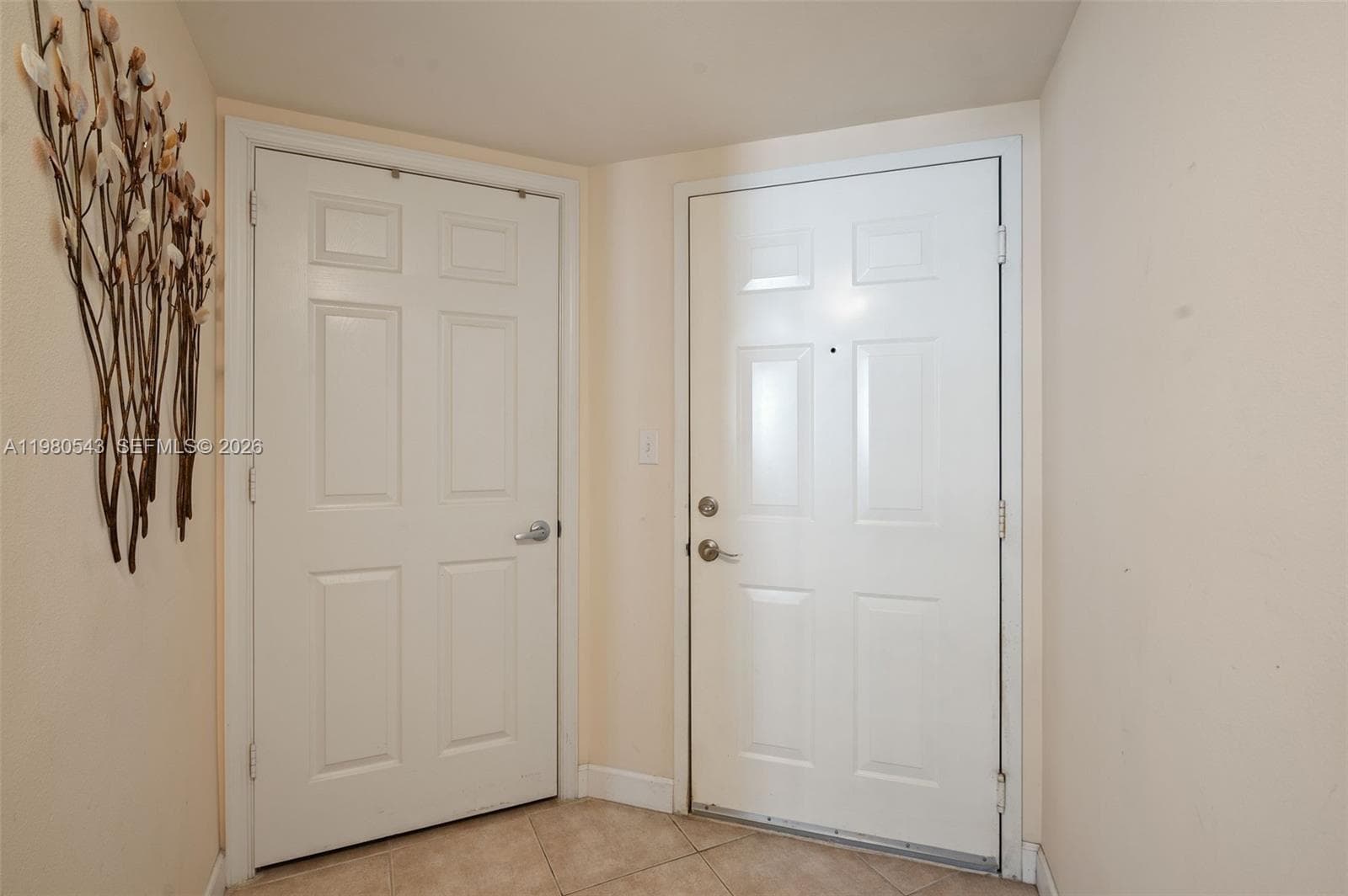 2080 S Ocean Dr 1402 photo 5